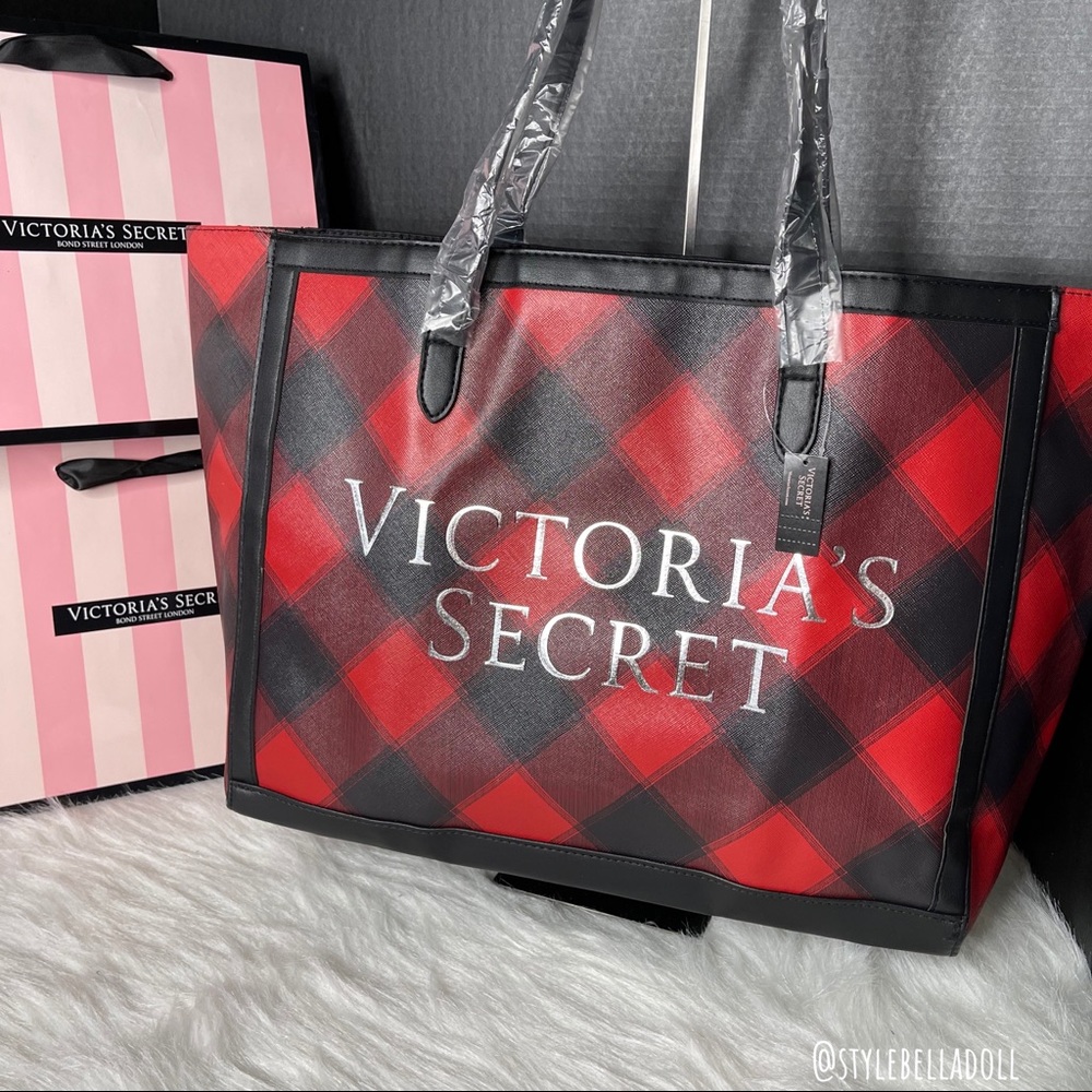 🆕 Victoria’s Secret Black & Red Plaid Tote Shoulder Bag
